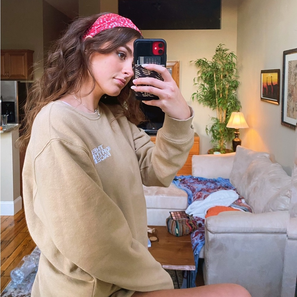NORTH FACE TAN PULLOVER